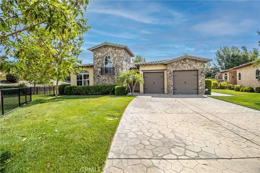 727 Strada Casalingo, Redlands, CA 92373