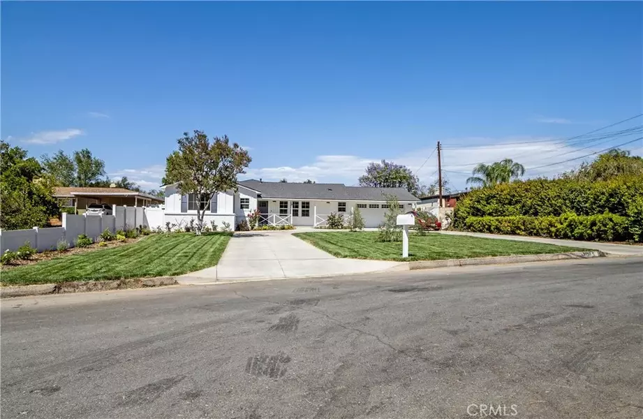 533 Sunnyside Avenue, Redlands, CA 92373