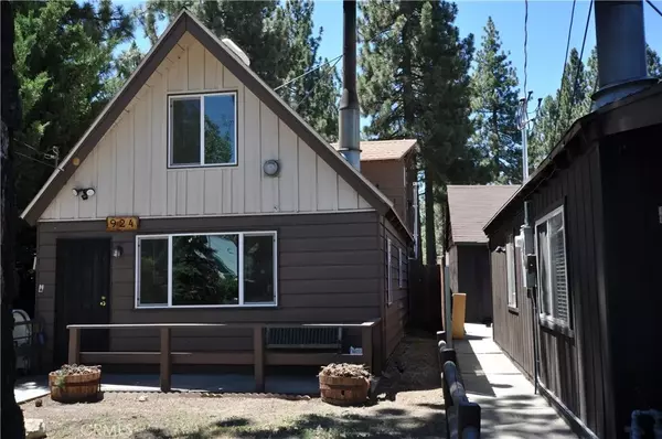 Big Bear City, CA 92314,924 W Country Club Boulevard