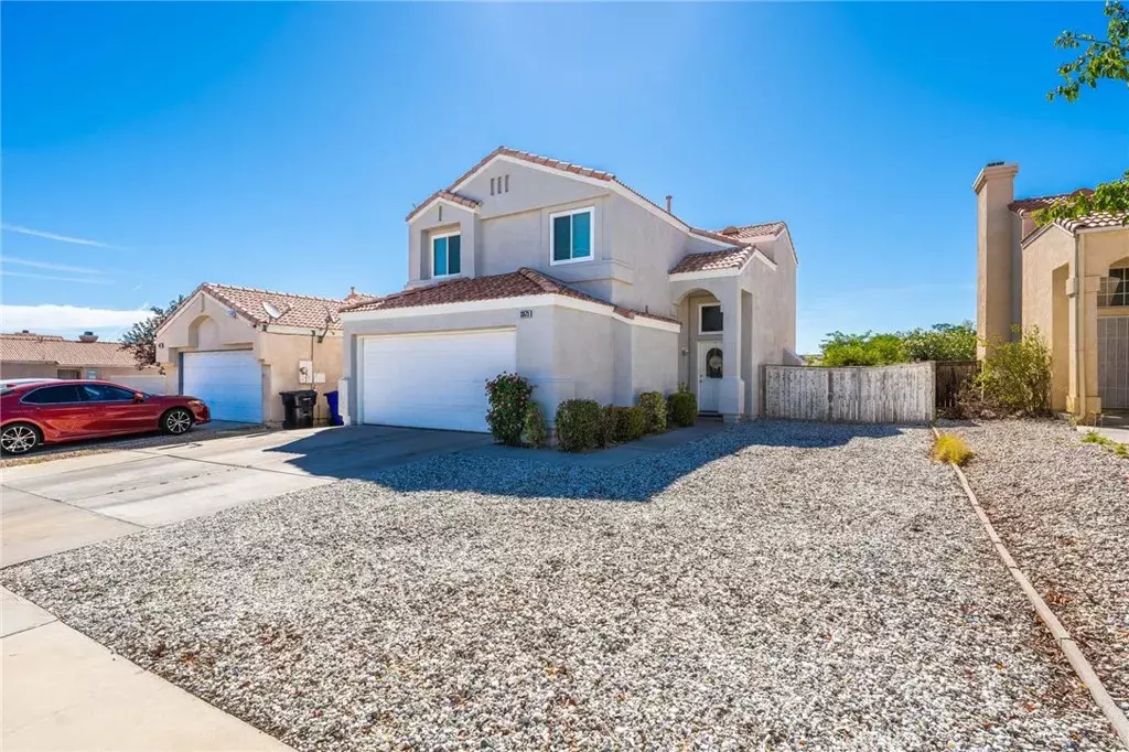 Victorville, CA 92392,13573 Monterey Way