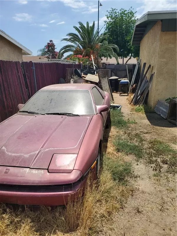 Colton, CA 92324,911 W Johnston Street