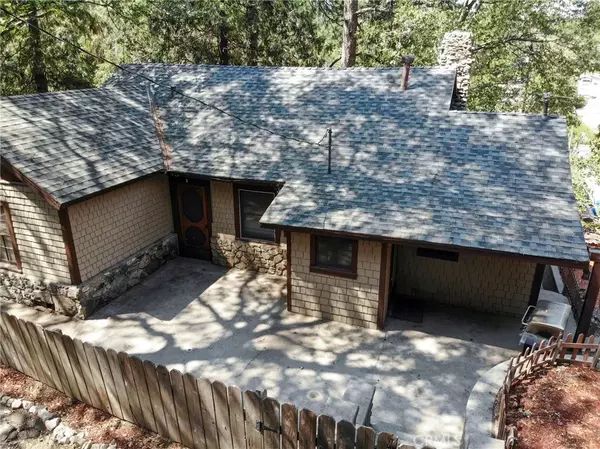 182 Hansen Circle West, Cedarpines Park, CA 92322