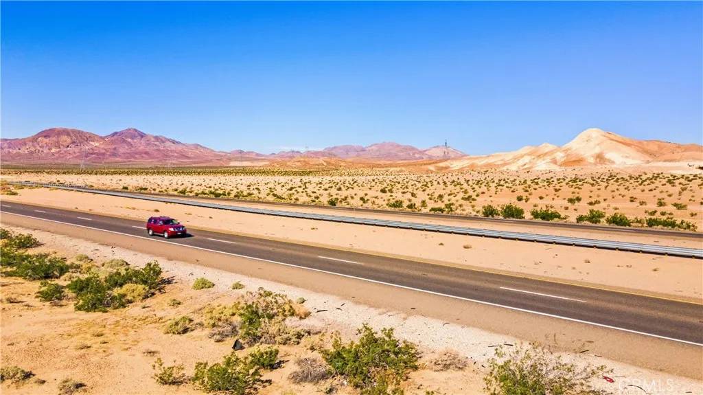 17 Yermo, Yermo, CA 92398