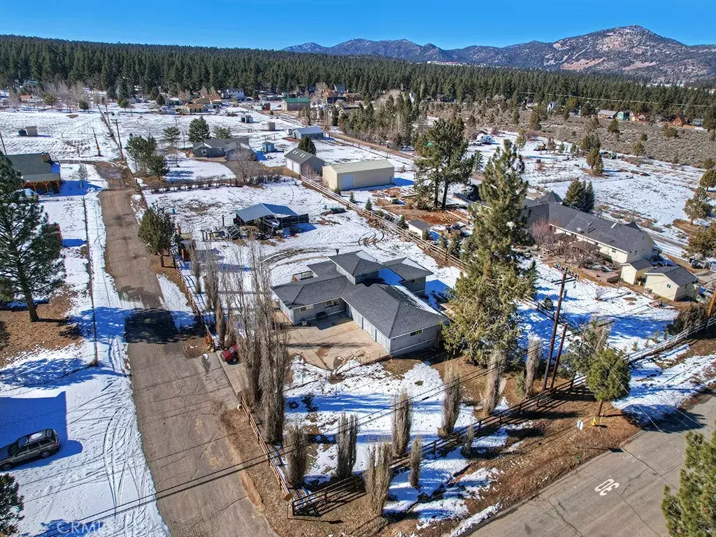 Big Bear City, CA 92314,1141 Willow Lane