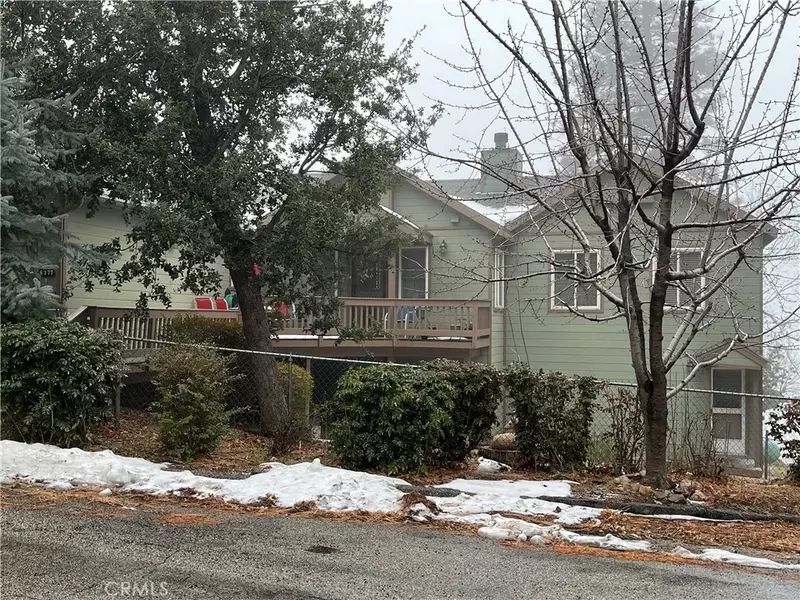 6377 Sugar Pines Circle, Angelus Oaks, CA 92305