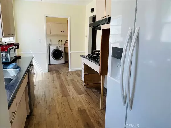 Northridge, CA 91325,18230 Schoenborn Street