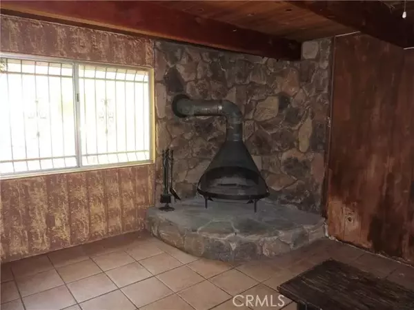 Crestline, CA 92325,23857 Wildwood Lane