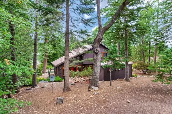 37751 Foxfield Road, Angelus Oaks, CA 92305