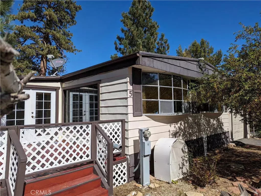 Big Bear City, CA 92314,391 Montclair #5