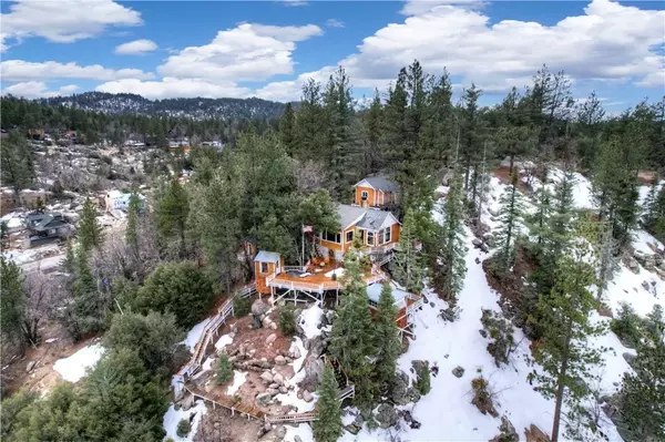 33070 Falling Leaf Lane, Arrowbear, CA 92382