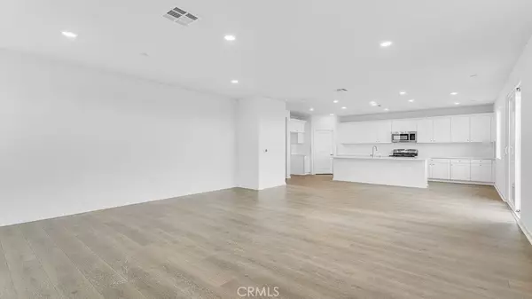 French Valley, CA 92596,33191 Bittersweet Street