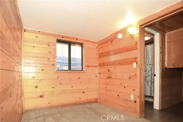 Fawnskin, CA 92333,39222 North Shore Drive