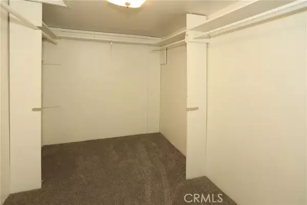 Fawnskin, CA 92333,39222 North Shore Drive