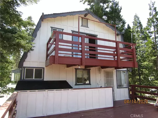 Twin Peaks, CA 92391,26325 Lake Forest Drive