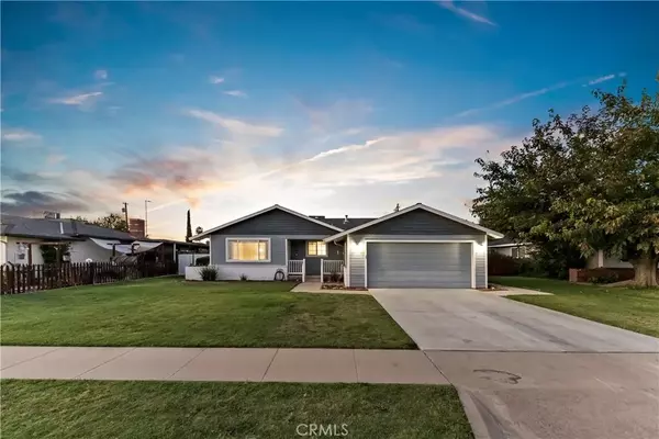 212 E Bainbridge Drive, Hanford, CA 93230