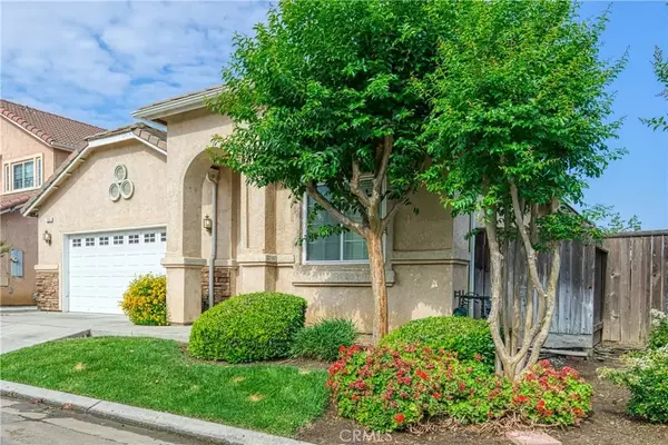 Clovis, CA 93612,724 Lind Avenue