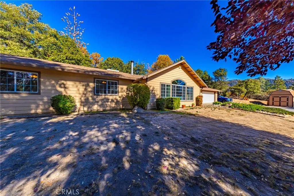 44707 Windsong Way, Ahwahnee, CA 93601