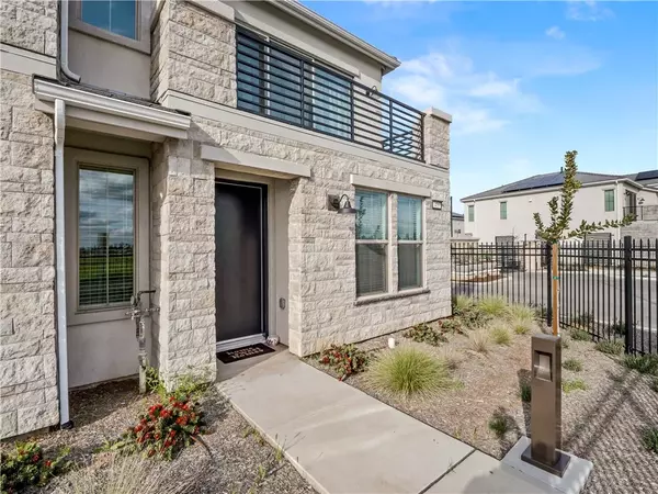 Clovis, CA 93611,470 W Mahogany