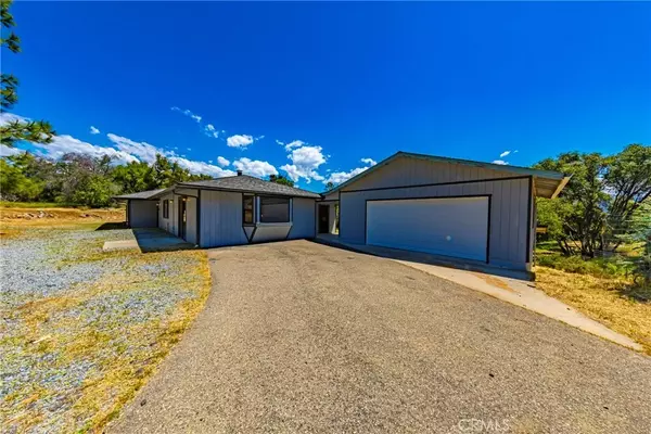42241 High Point Court, Ahwahnee, CA 93601