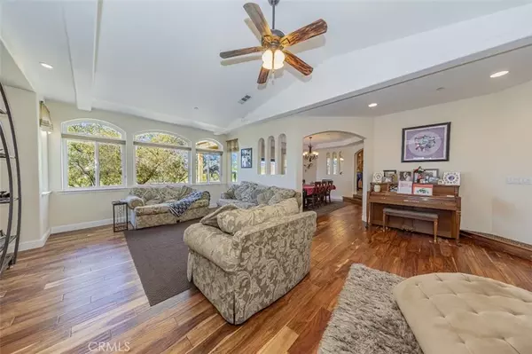 Raymond, CA 93653,33099 Road 800