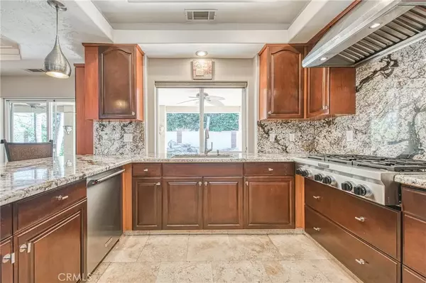 Clovis, CA 93611,987 N Rogers Avenue