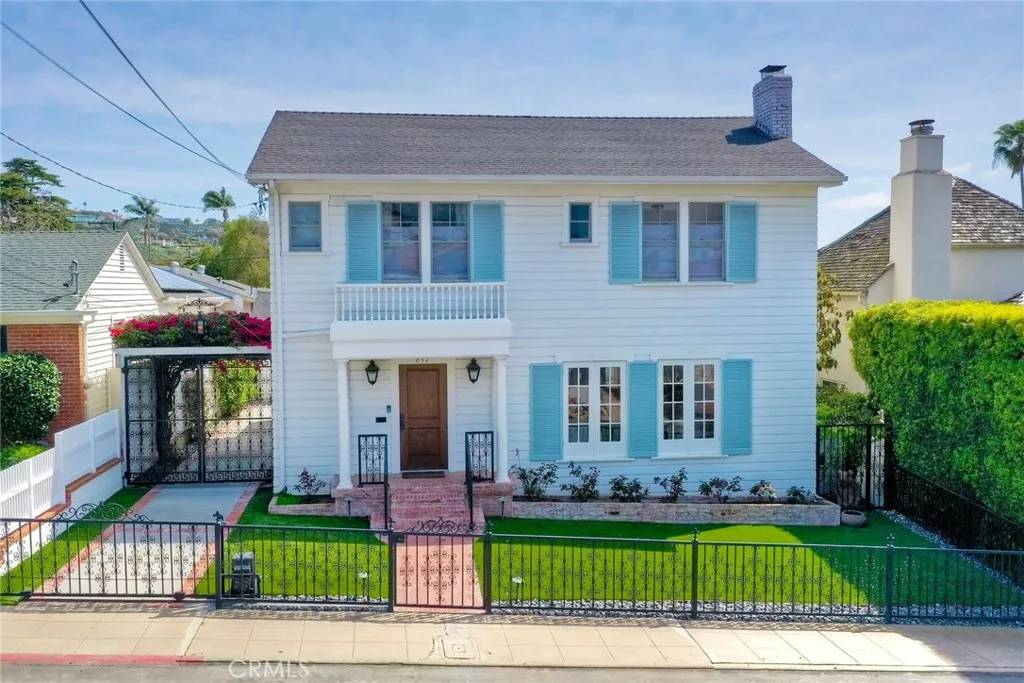 637 Arenas St., La Jolla, CA 92037