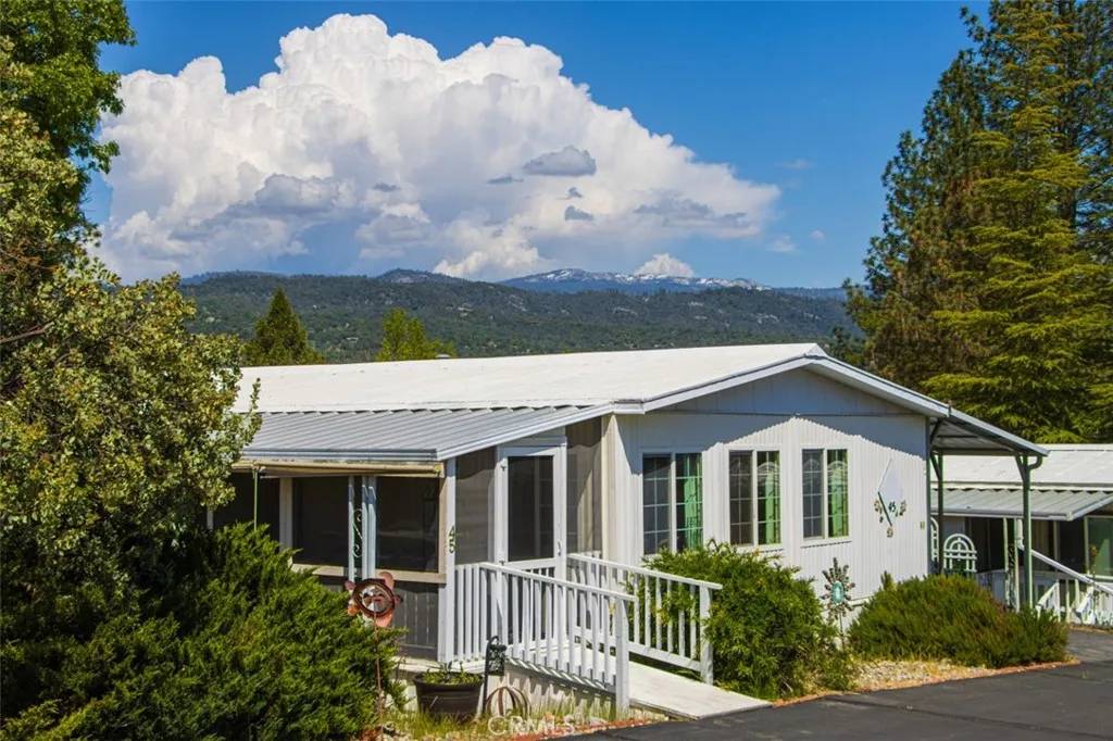 39678 Road 425B #45, Oakhurst, CA 93644
