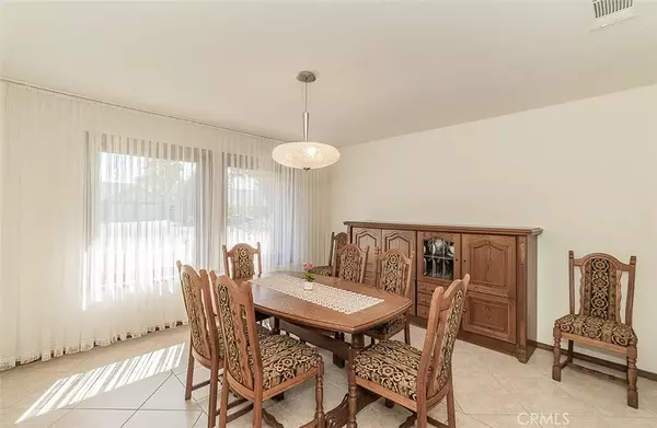 Fresno, CA 93711,7355 N Pacific Avenue