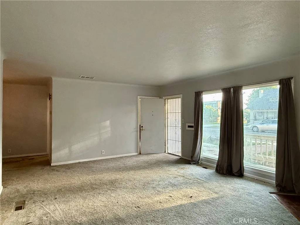 Reedley, CA 93654,570 S Reed Avenue