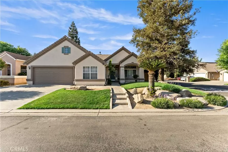 4578 W Polo Creek Court, Fresno, CA 93722