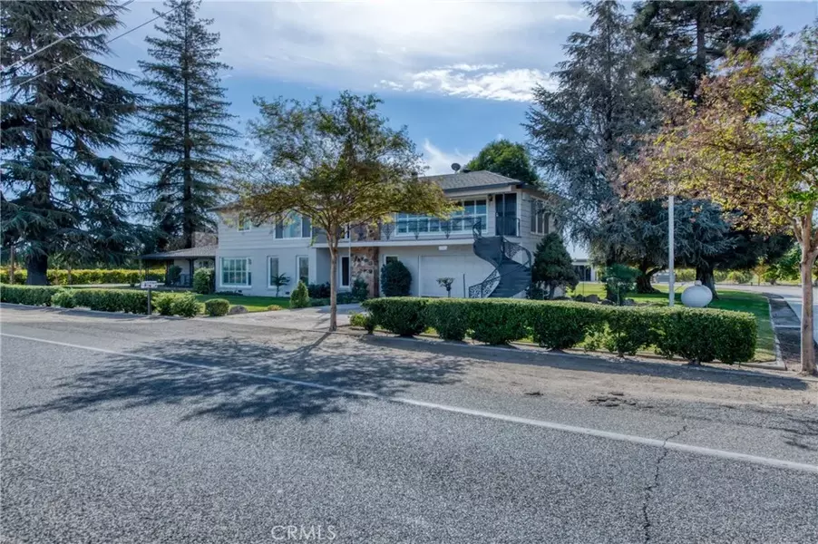 13155 W Shaw, Kerman, CA 93630