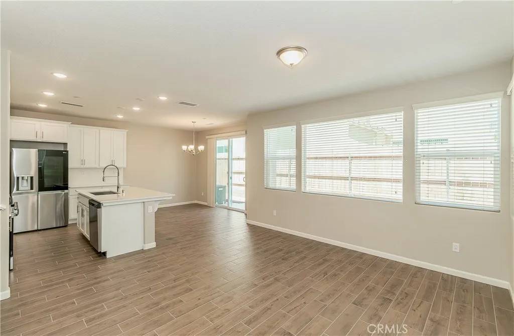Madera, CA 93636,1123 Vanguard Way W