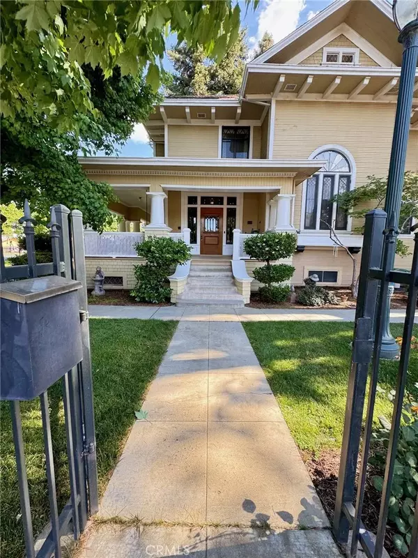Visalia, CA 93291,631 N Encina Street