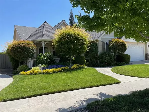 370 Trenton Avenue, Clovis, CA 93619