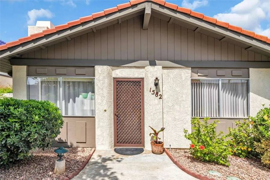 1582 Lisa Lane, Redlands, CA 92374