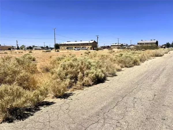 California City, CA 93505,8414 Columbine