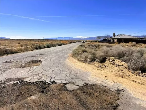 California City, CA 93505,7820 Jacaranda