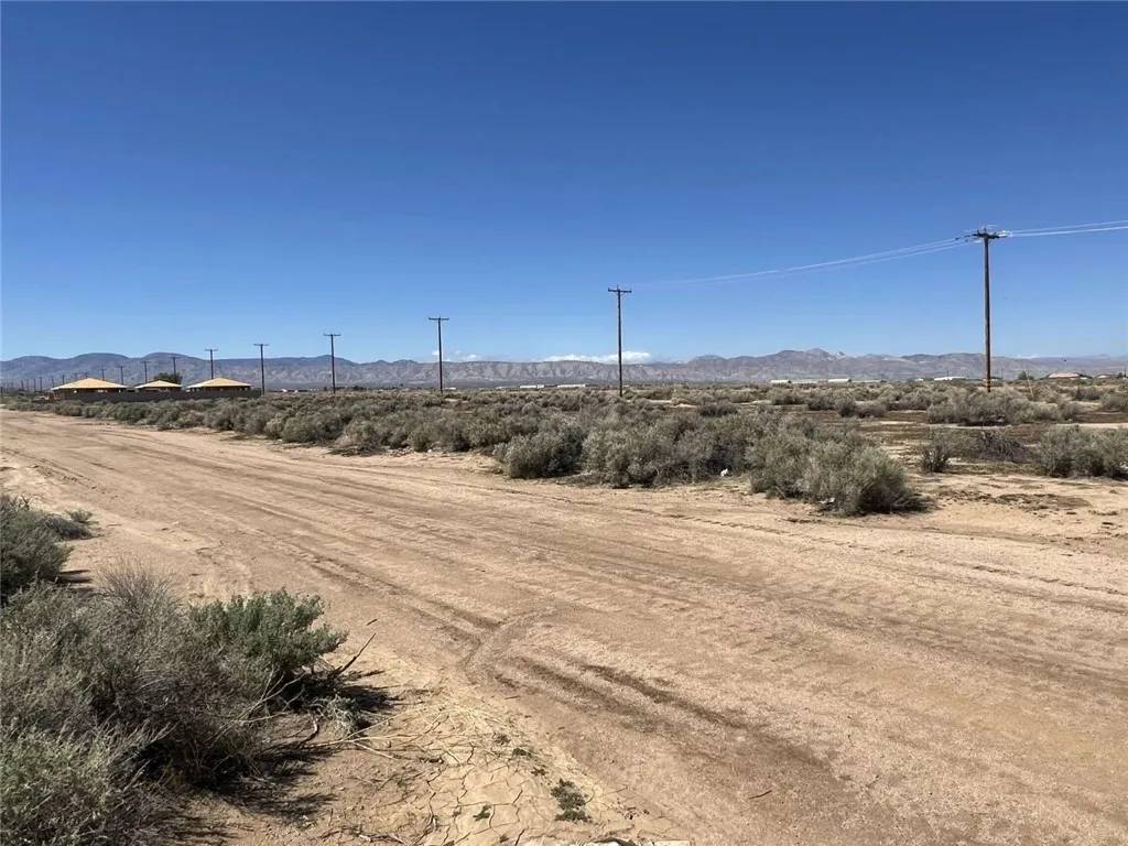 8182 Jimson, California City, CA 93505
