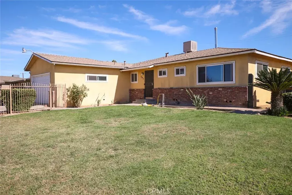 Fresno, CA 93706,543 E Hopkins Avenue