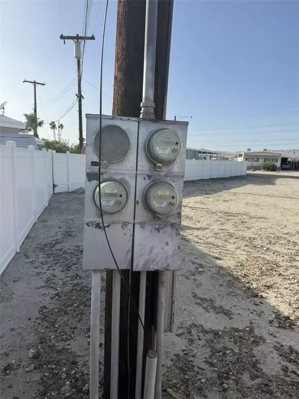 Thousand Palms, CA 92276,73281 Colonial