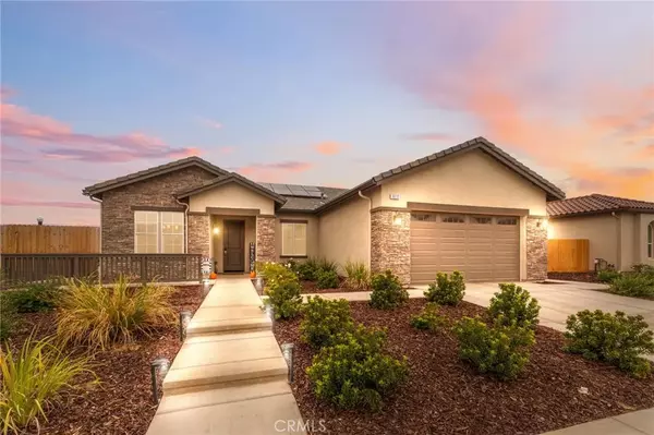 3072 19th, Kingsburg, CA 93631
