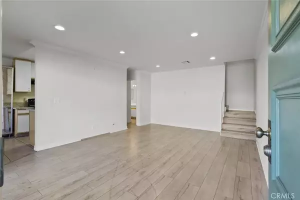 Glendale, CA 91206,121 Sinclair Avenue #233