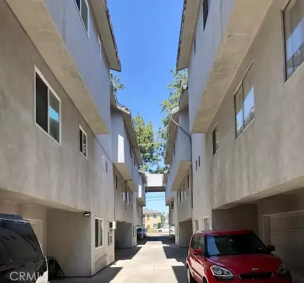 15946 Sherman Way #12, Van Nuys, CA 91406