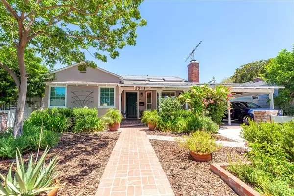 5048 Cartwright Avenue, North Hollywood, CA 91601