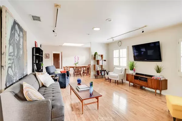 Studio City, CA 91602,11217 Valley Spring Lane