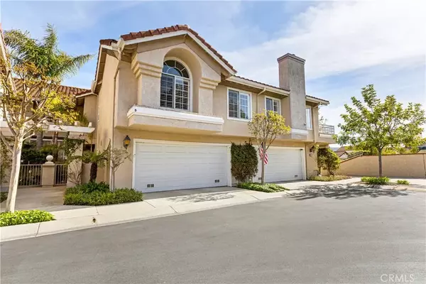 640 Kingswood #F,  Simi Valley,  CA 93065