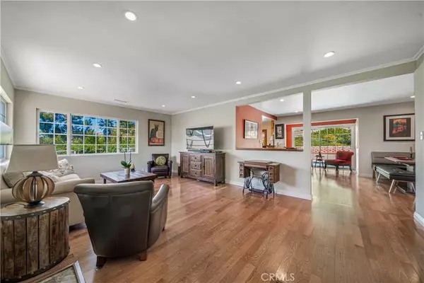 Sunland, CA 91040,10335 Valley Glow Drive