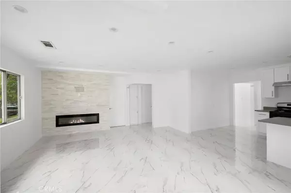 Sunland, CA 91040,10242 Mather Avenue