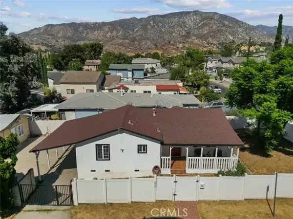 Sunland, CA 91040,10751 Nassau Avenue