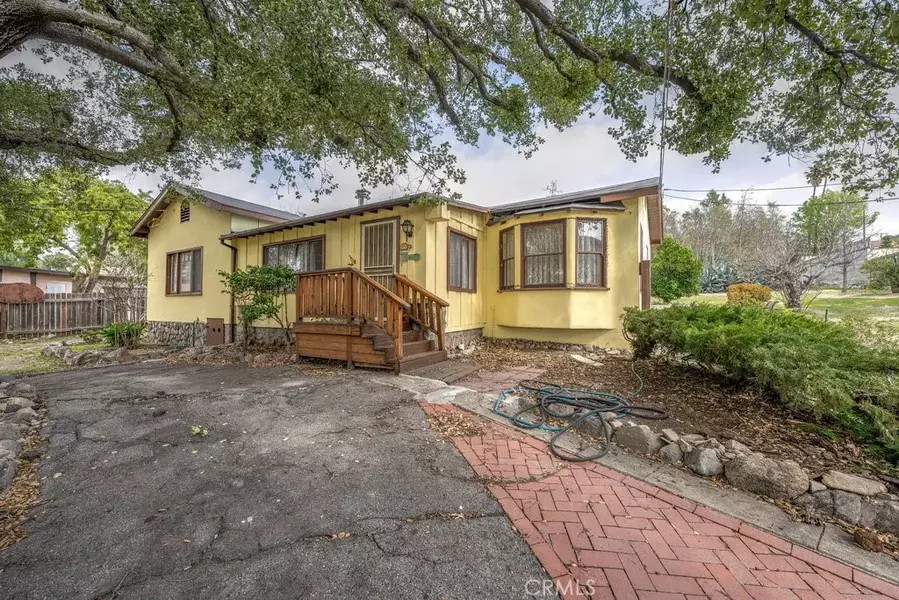 10520 Hillhaven Avenue, Tujunga, CA 91042